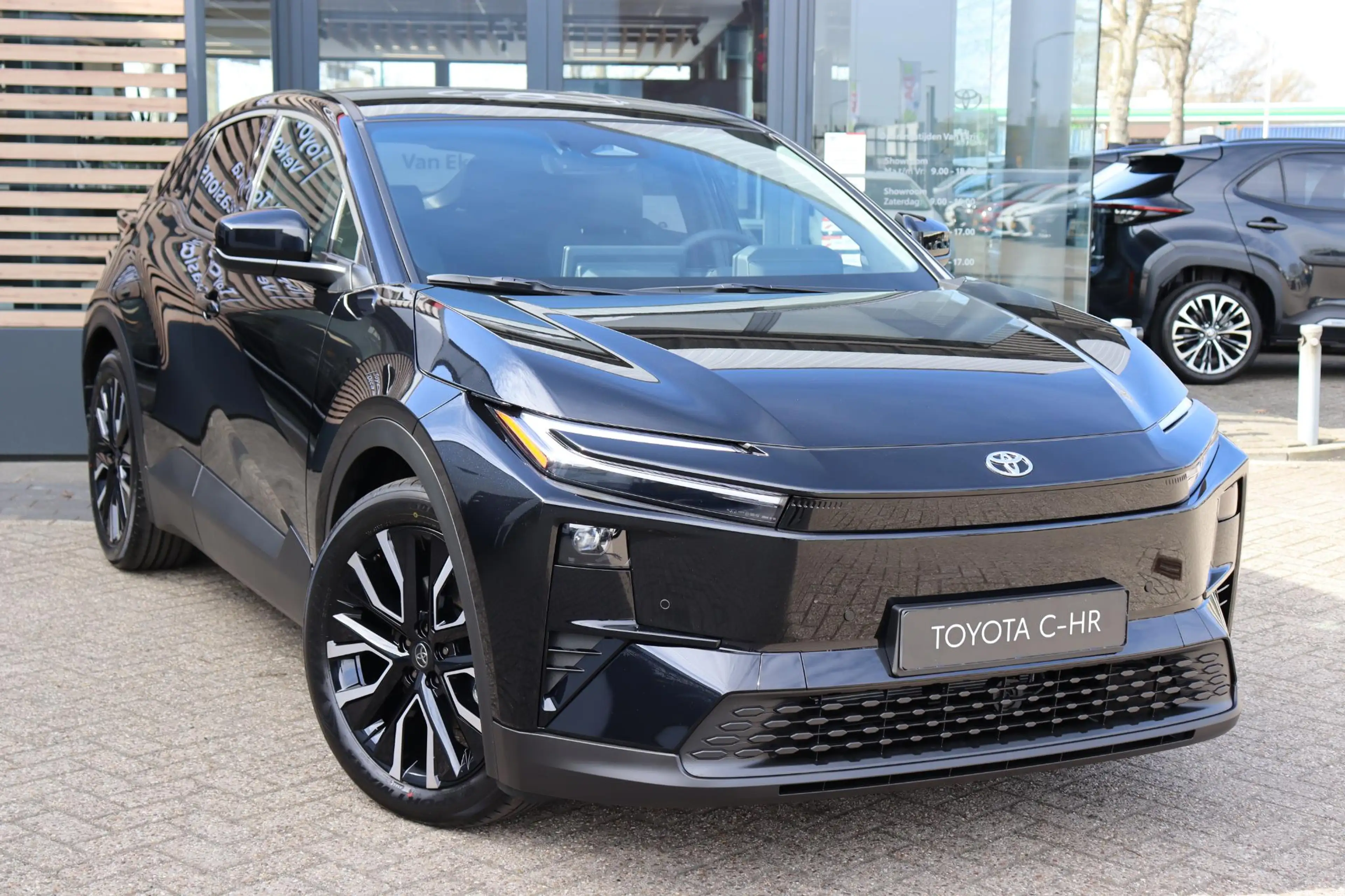 Toyota C-HR+ First Edition 77 kWh , Nieuw en direct leverbaar m — photo 7