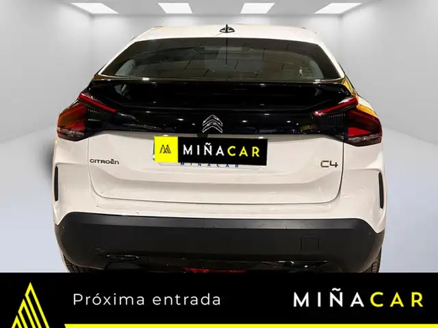 Citroen C4 view 2