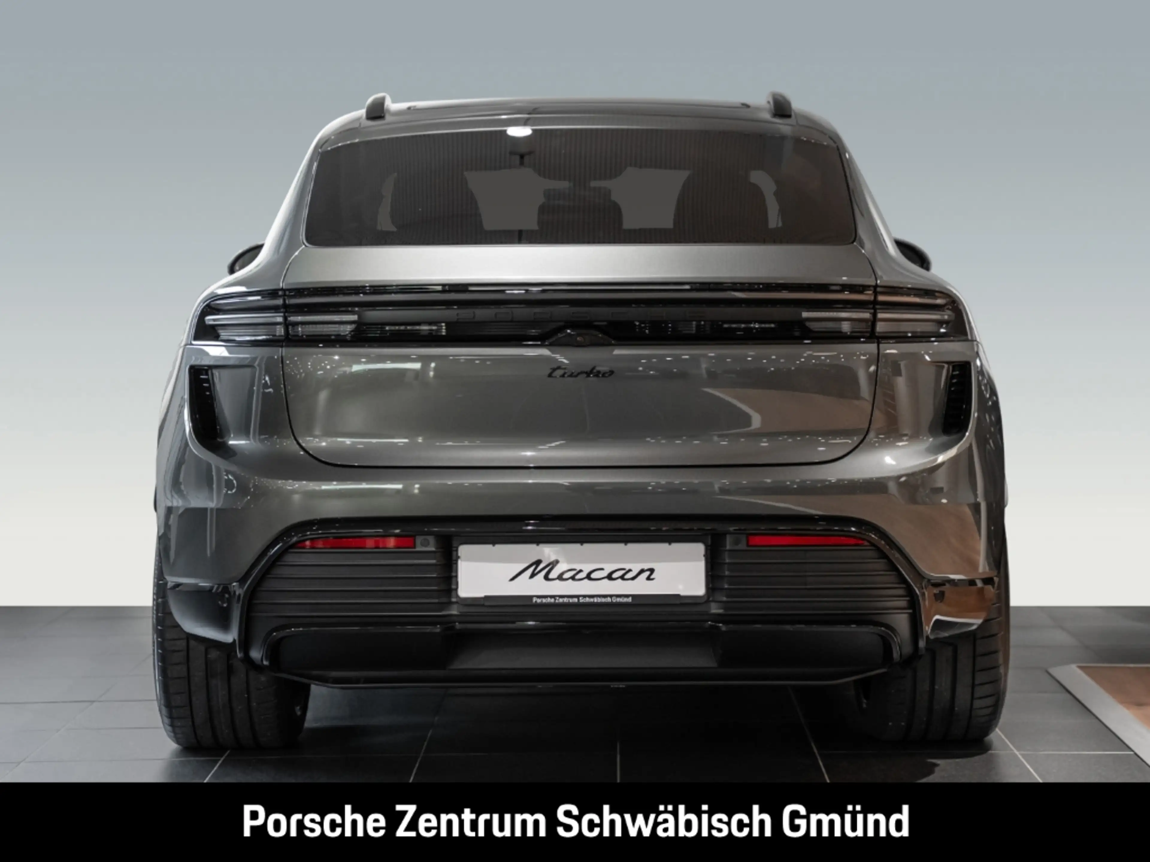 Porsche Macan Turbo HA-Lenkung Head-Up Surround-View 22'' — photo 13
