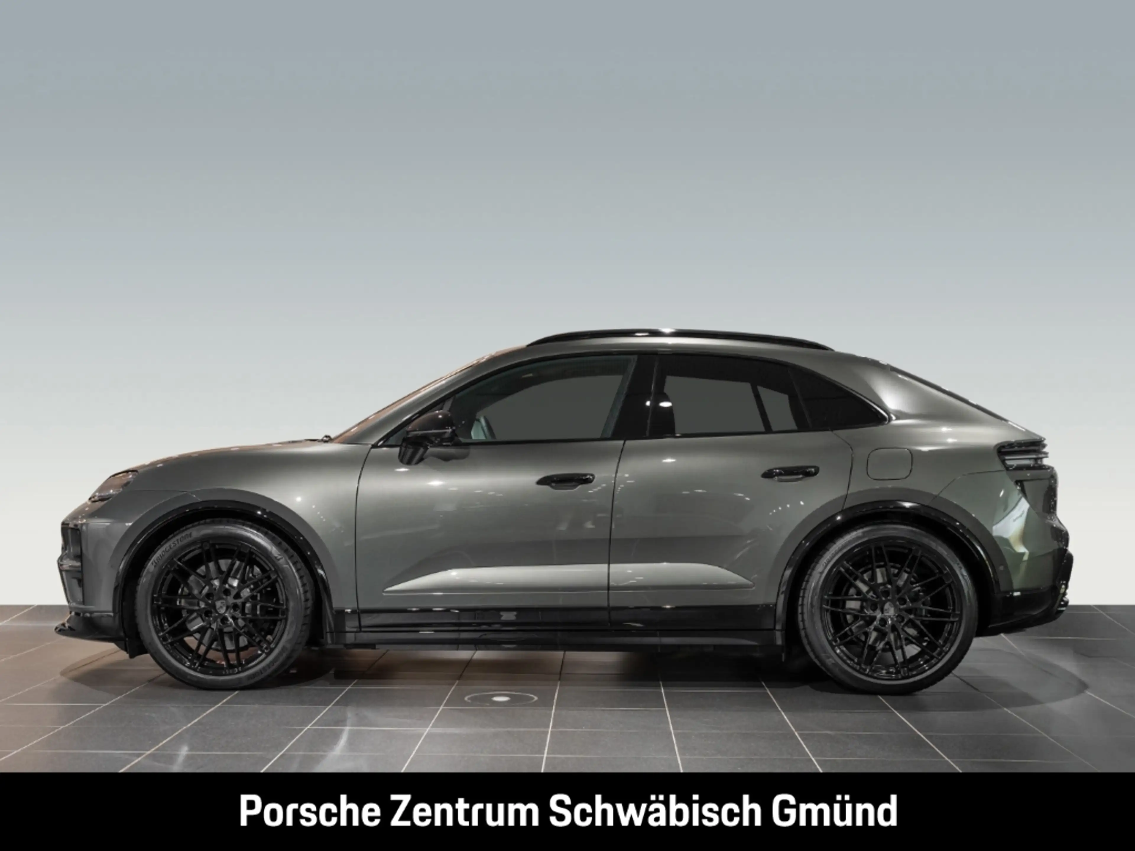 Porsche Macan Turbo HA-Lenkung Head-Up Surround-View 22'' — photo 2