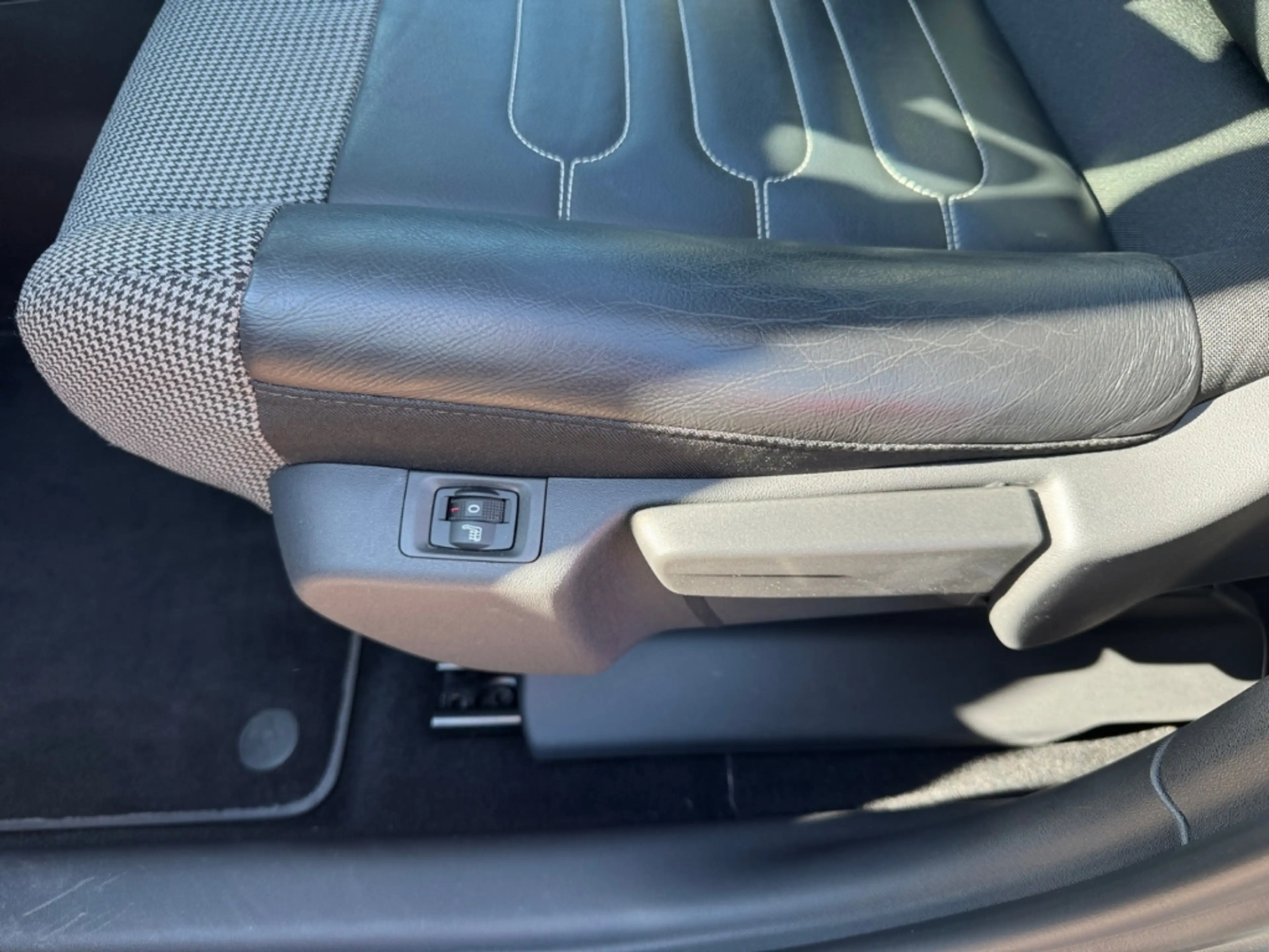 Citroen C3 Aircross Shine+AUTOMATIK+SCHIEBEDACH+NAVI+ALLWETTER+ — photo 14