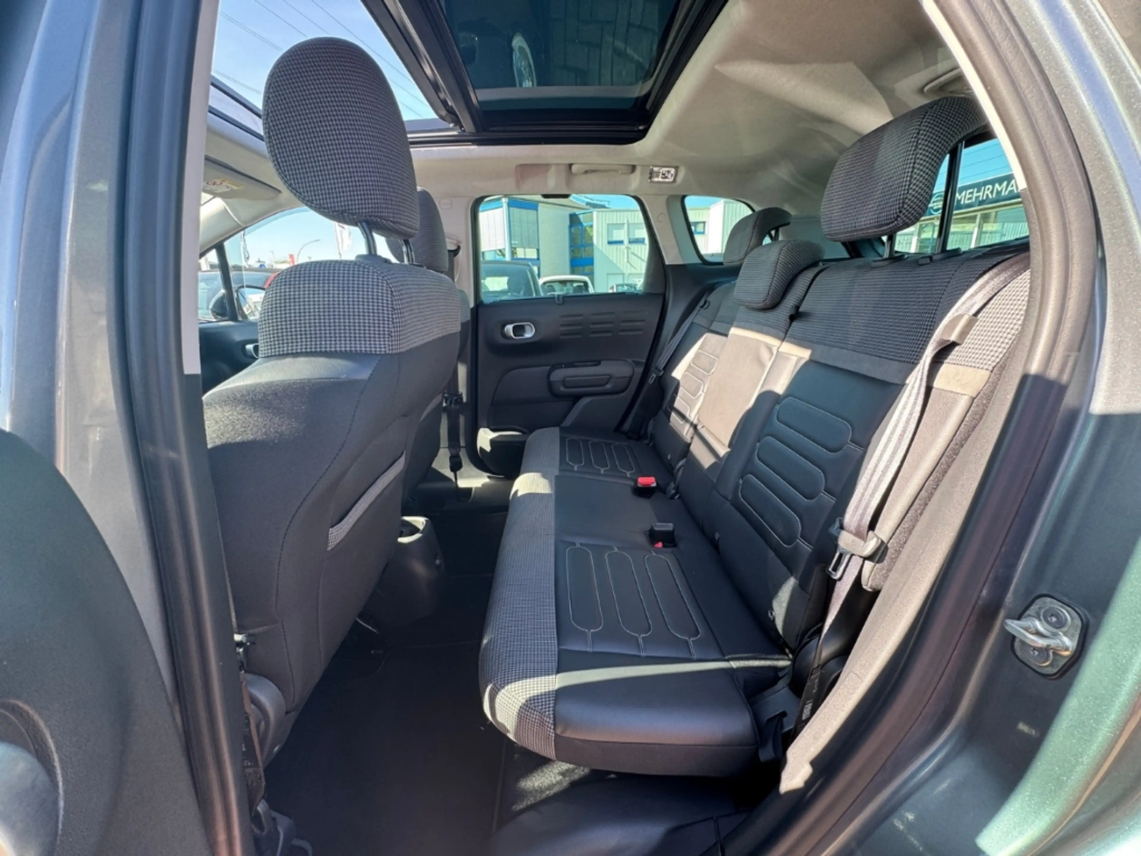Citroen C3 Aircross Shine+AUTOMATIK+SCHIEBEDACH+NAVI+ALLWETTER+ — photo 15