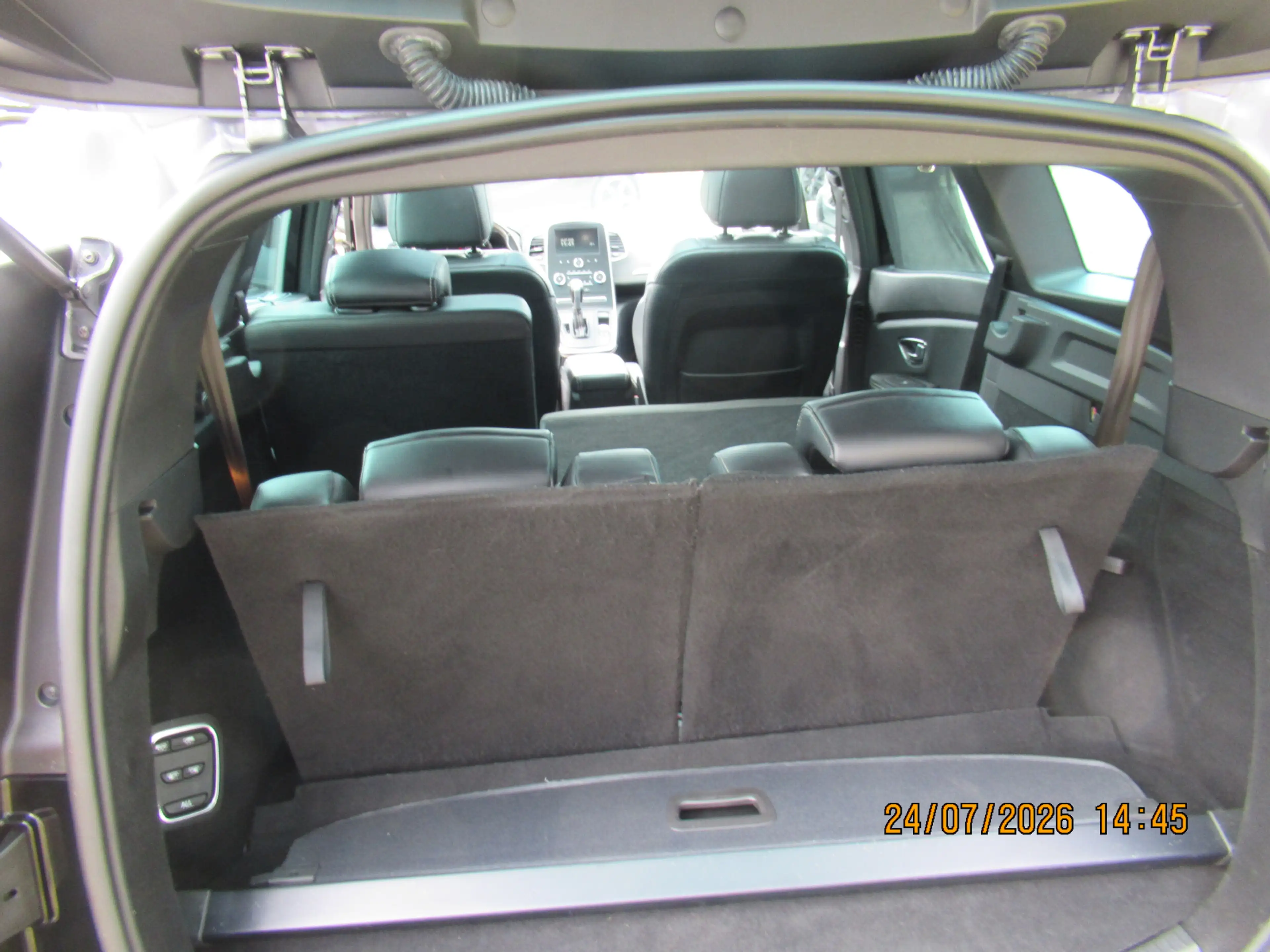 Renault Grand Scenic 1.3 TCe 140pk Automaat/ Techno/ Camera/ 7 personen — photo 17