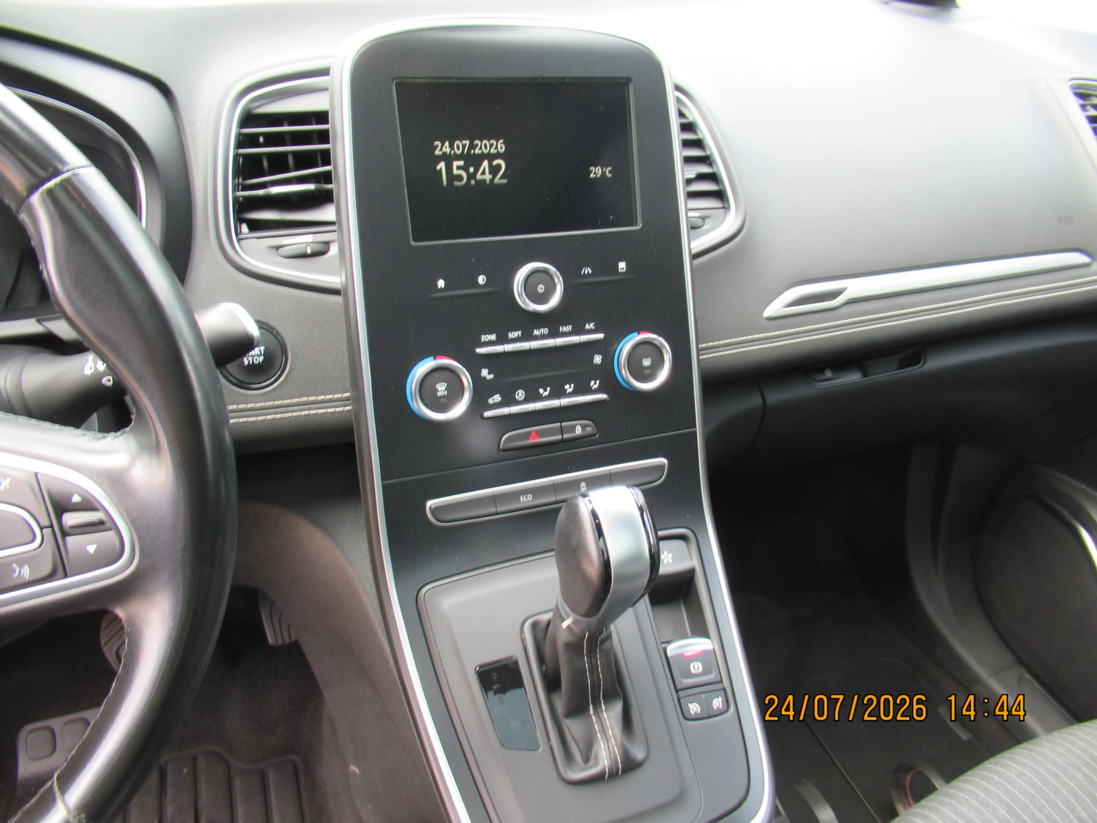 Renault Grand Scenic 1.3 TCe 140pk Automaat/ Techno/ Camera/ 7 personen — photo 15