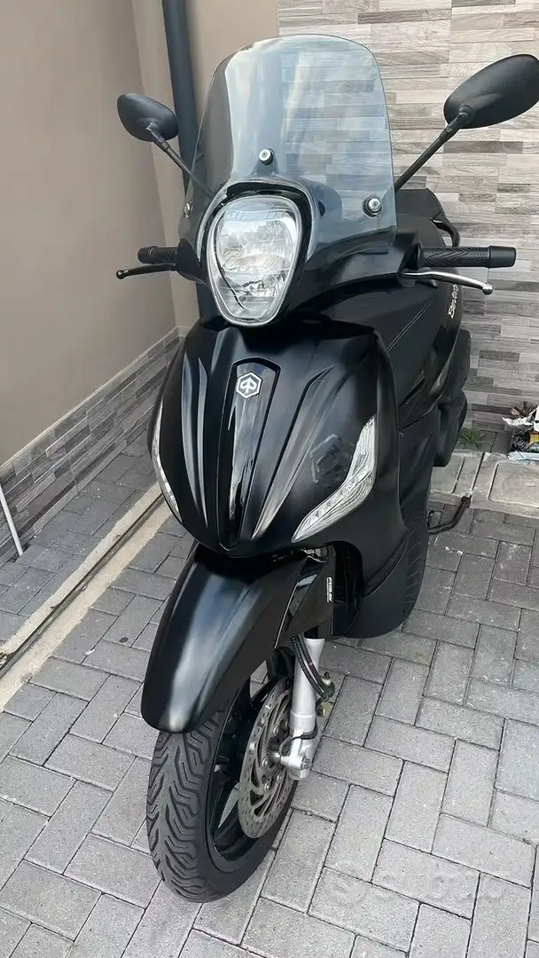 Piaggio Beverly 350 Sport Touring Nero - 1
