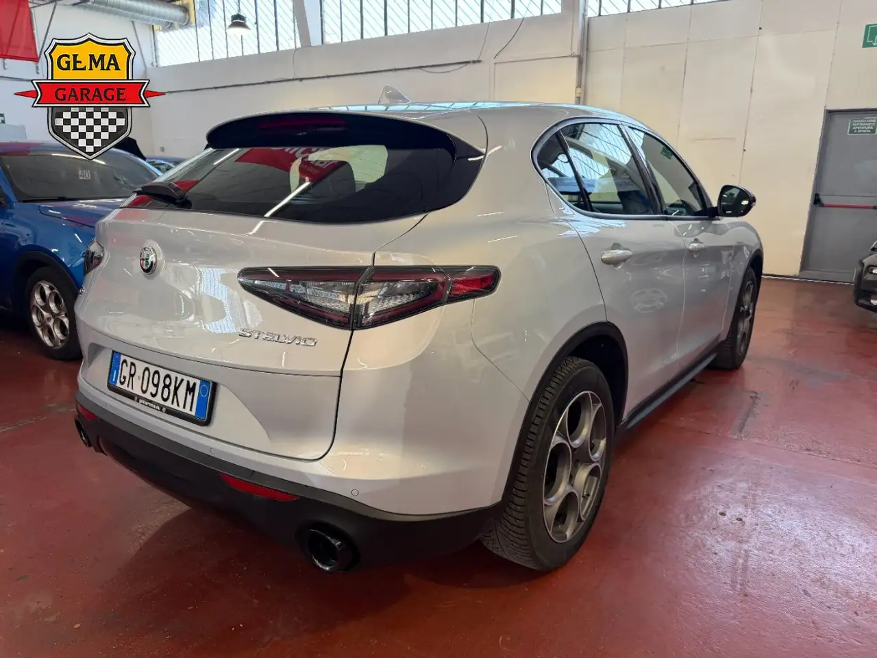 Alfa Romeo Stelvio 2023