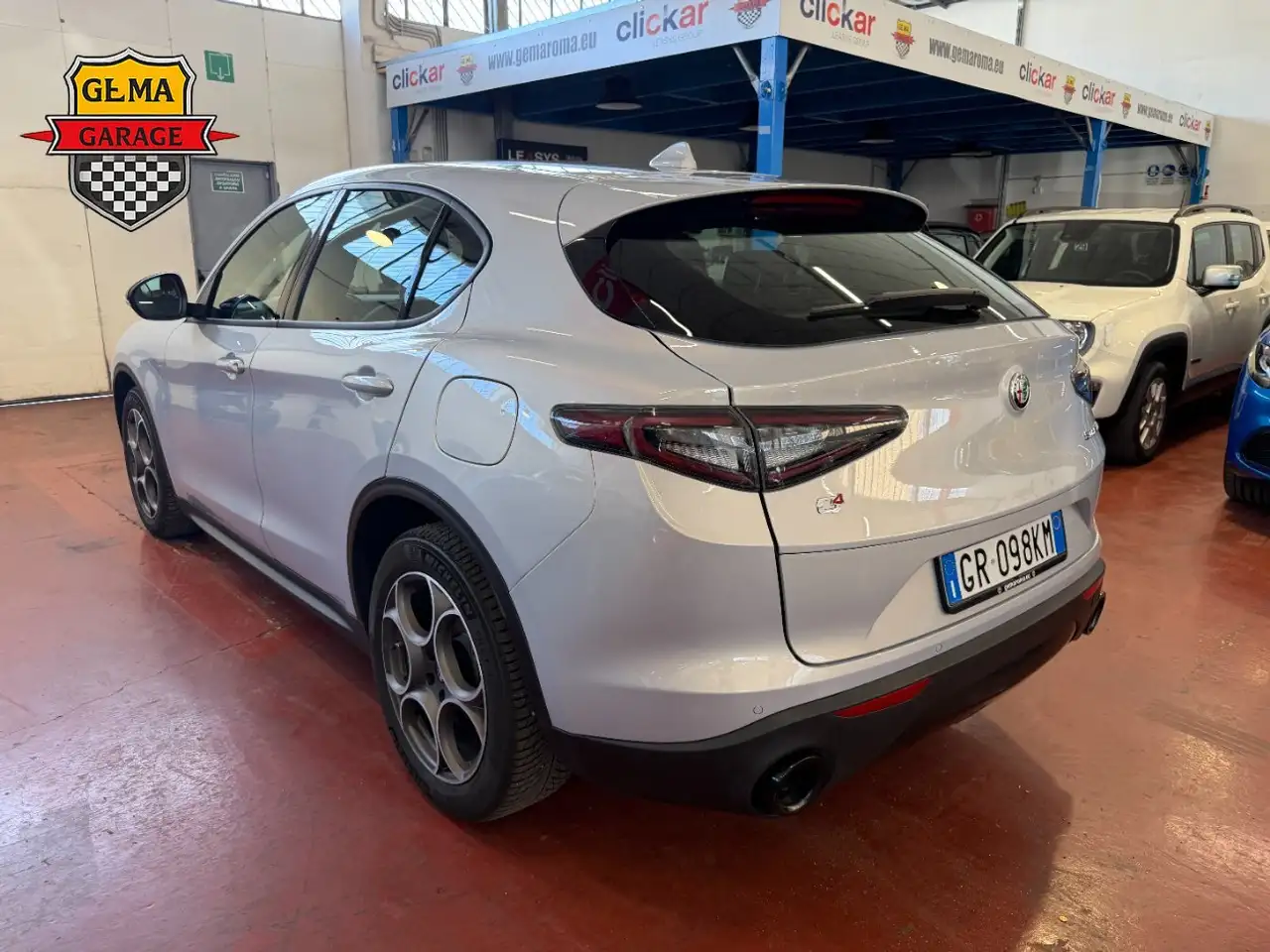 Alfa Romeo Stelvio 2023