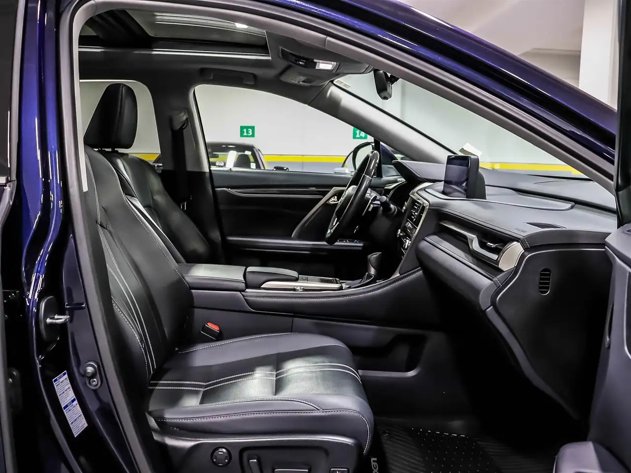 Lexus RX photo Lexus RX