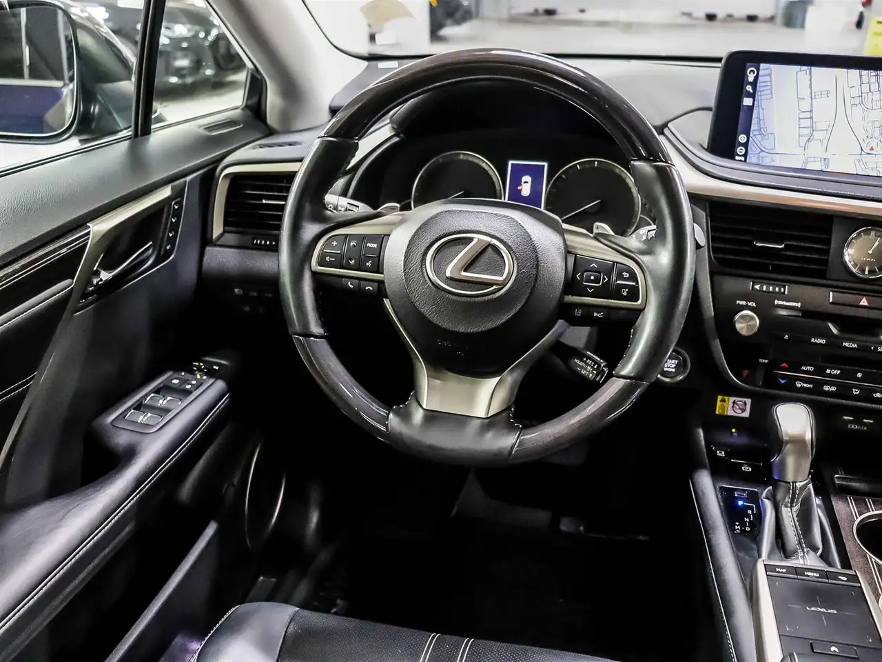 Lexus RX photo Lexus RX