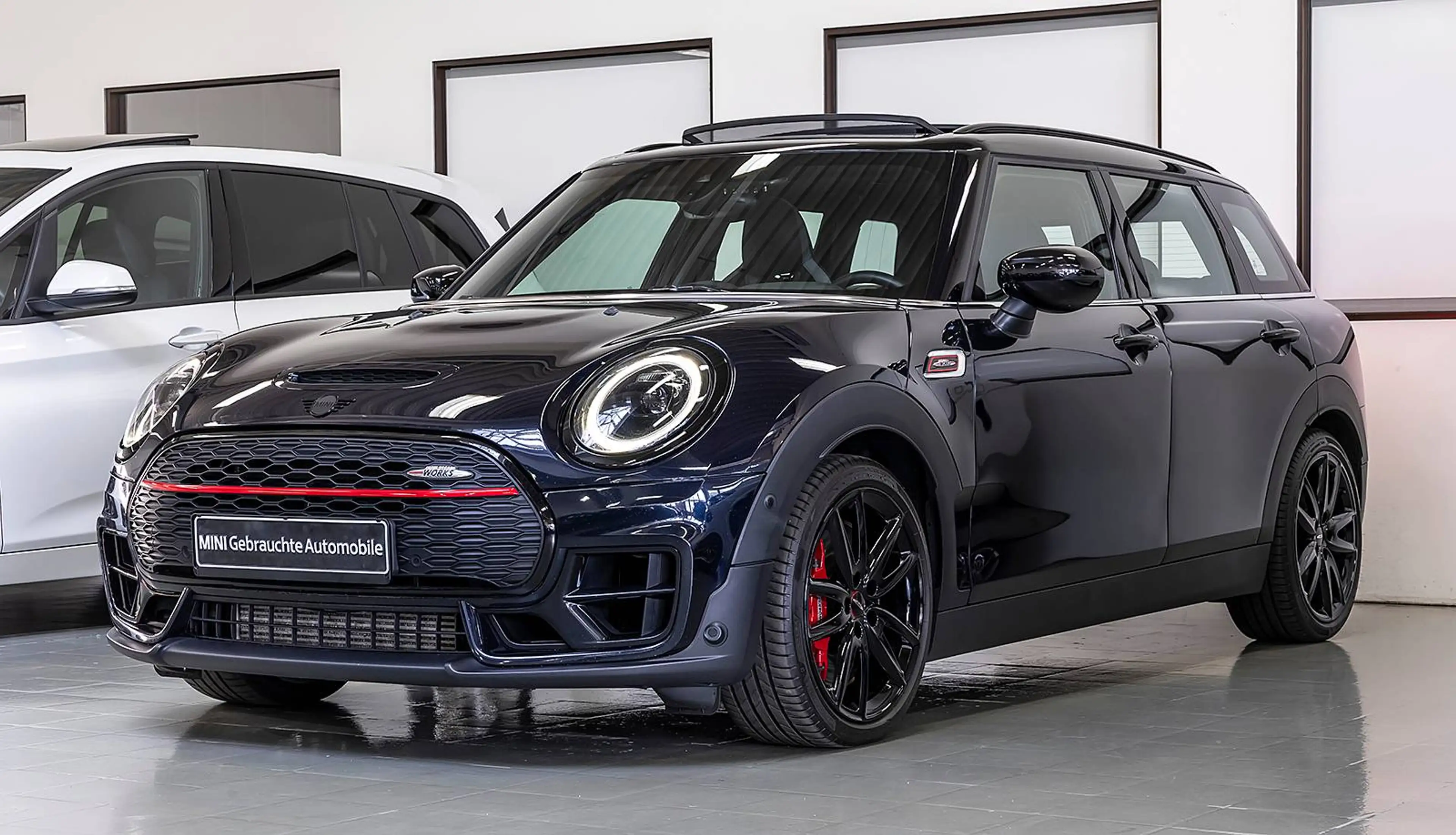 MINI John Cooper Works Clubman JCW All4 TRIM SAG LED NAV HUD DA ACC PANO LHZ SHZ KAM KEY DAB18"