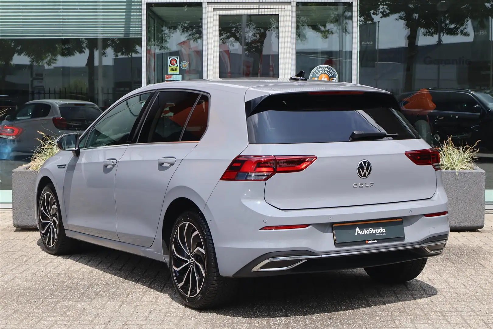 Volkswagen Golf 1.5 TSI Style 130pk I Navi | LED | Carplay | Keyle Gris - 2
