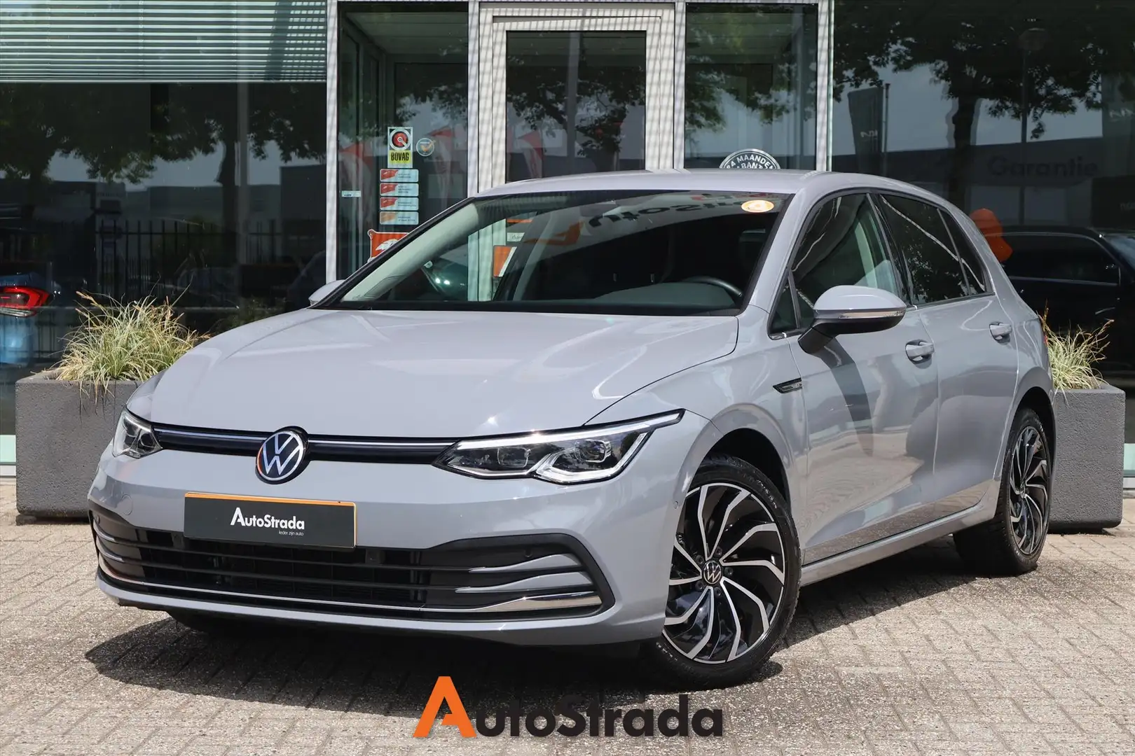 Volkswagen Golf 1.5 TSI Style 130pk I Navi | LED | Carplay | Keyle Gris - 1