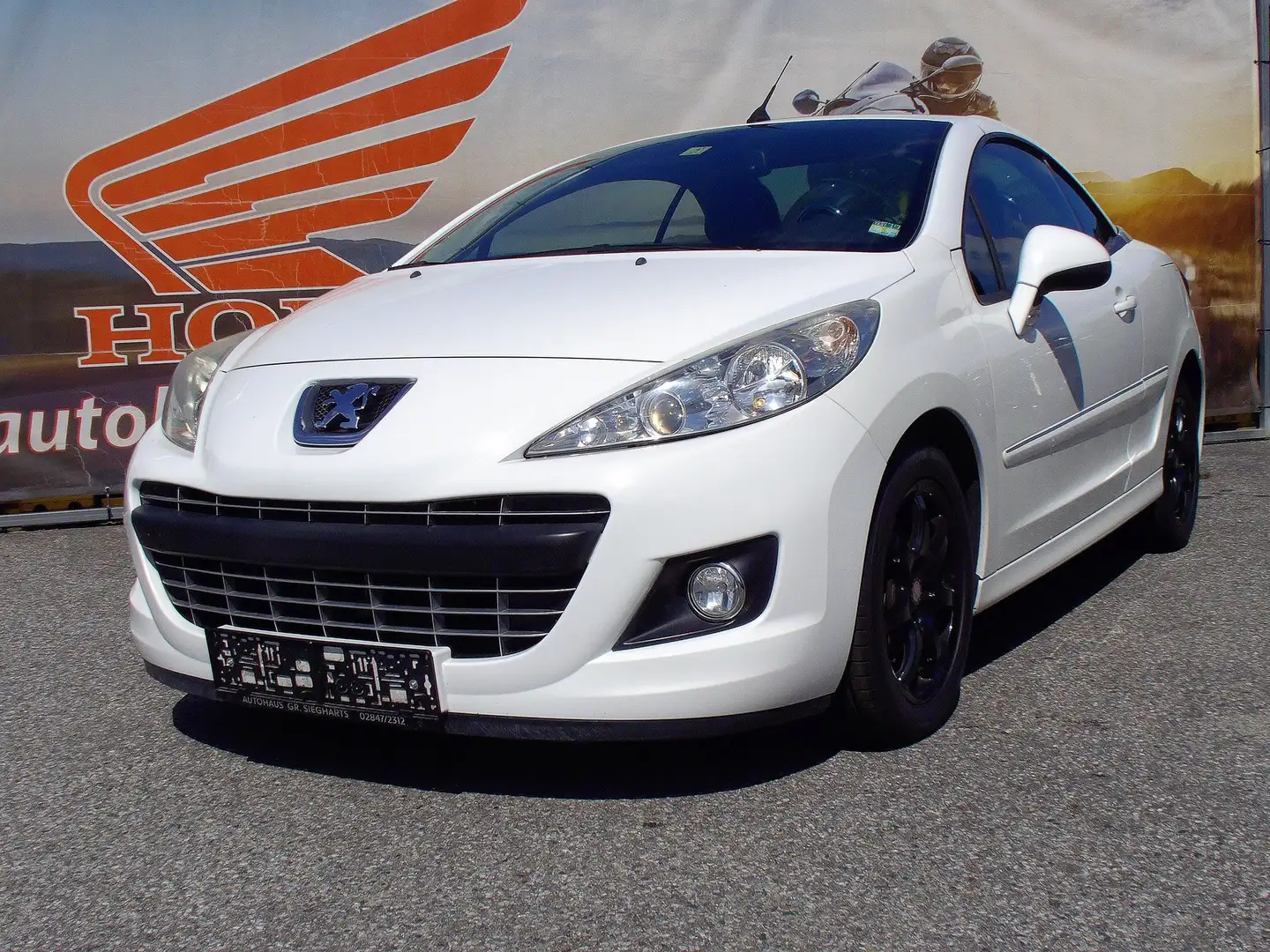 Peugeot 207 CC Platinum Weiß - 1