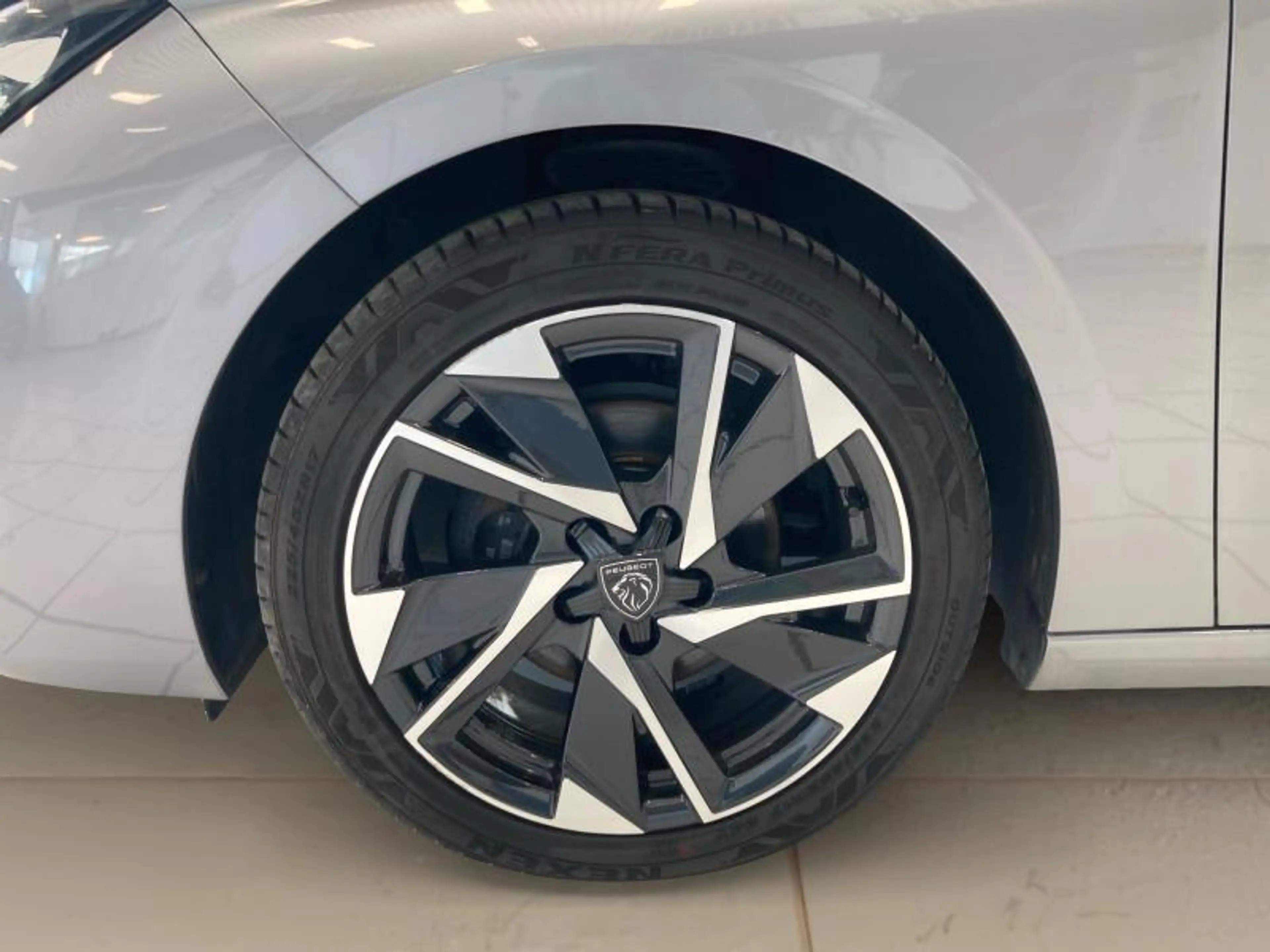 Peugeot 308 *** Allure Pack *** — photo 14
