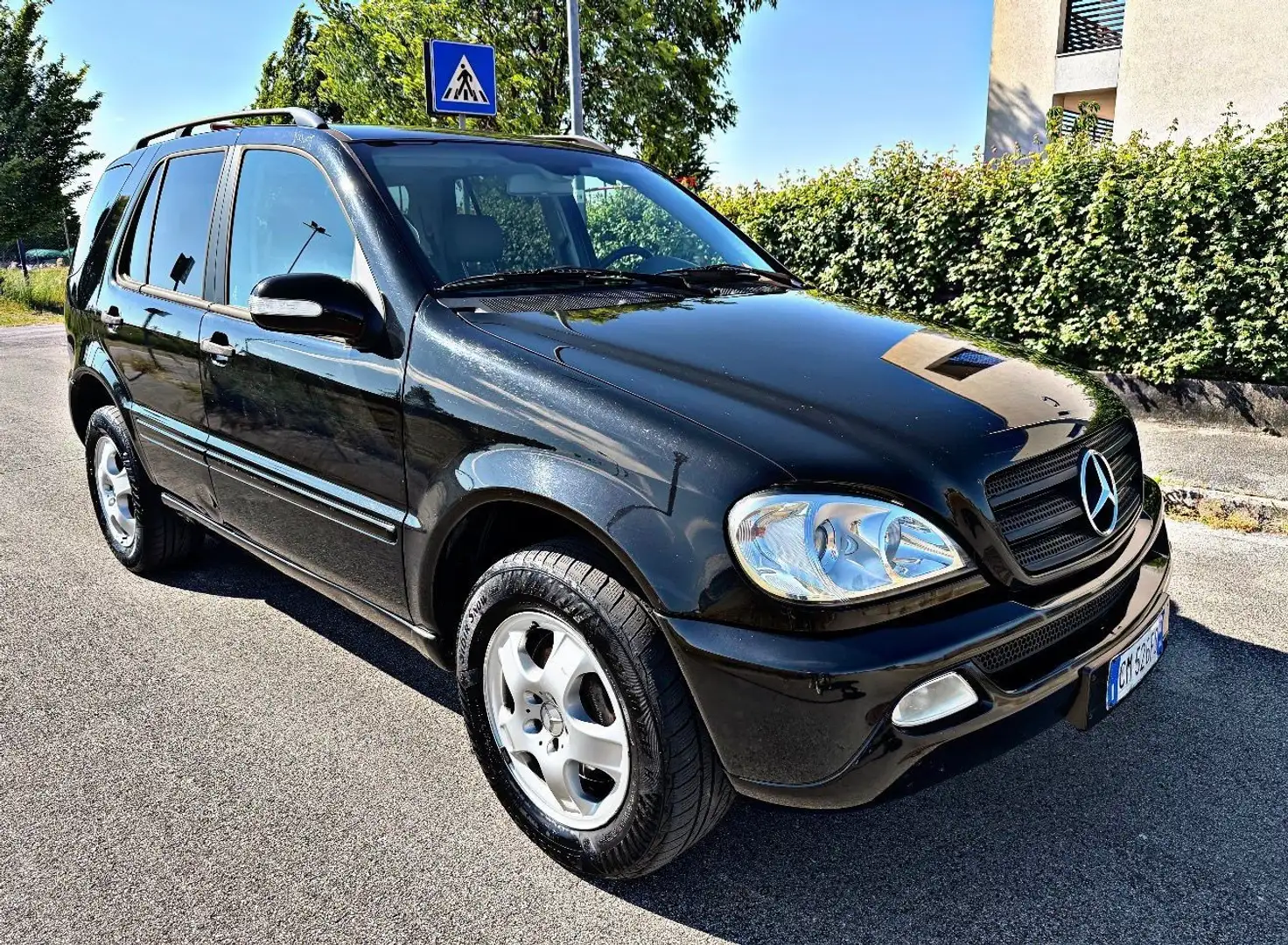 Mercedes-Benz ML 270 cdi Classic Schwarz - 2