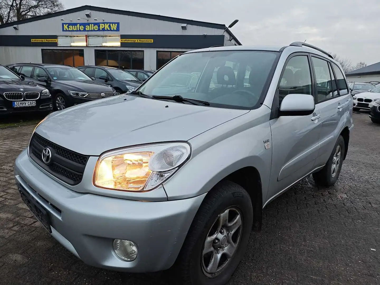 Toyota RAV 4 5-Türer 4 4x2 Edition Silber - 1