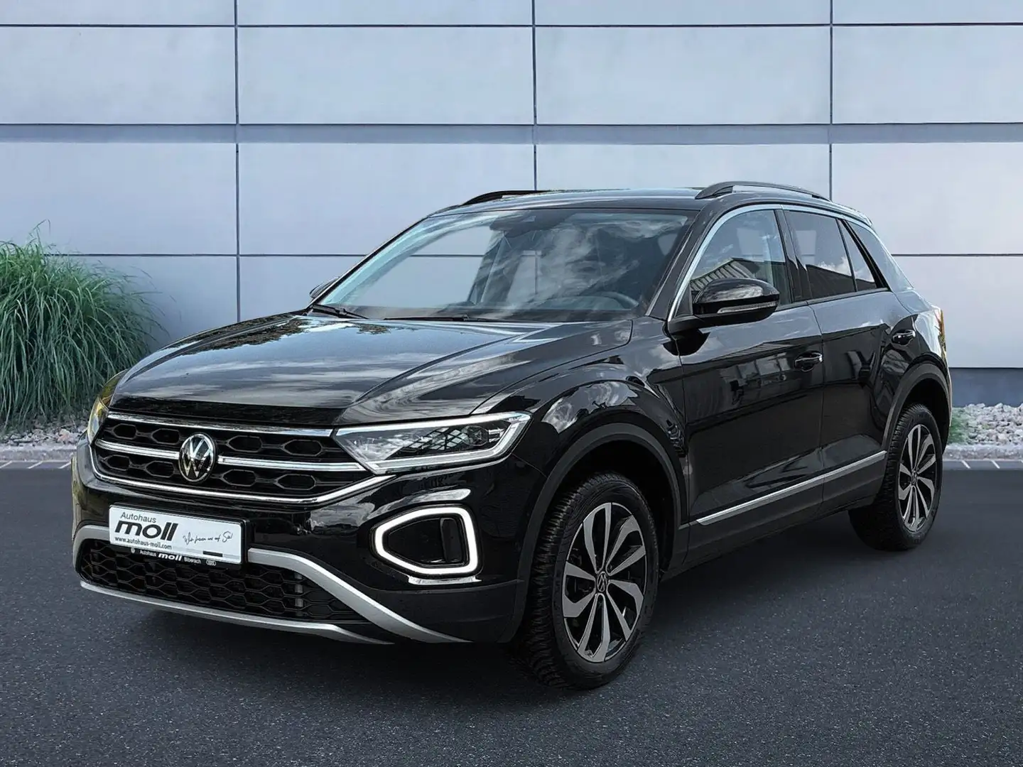 Volkswagen T-Roc Style 1.5 l TSI OPF 110 kW (150 PS ) 7-Gan Schwarz - 1