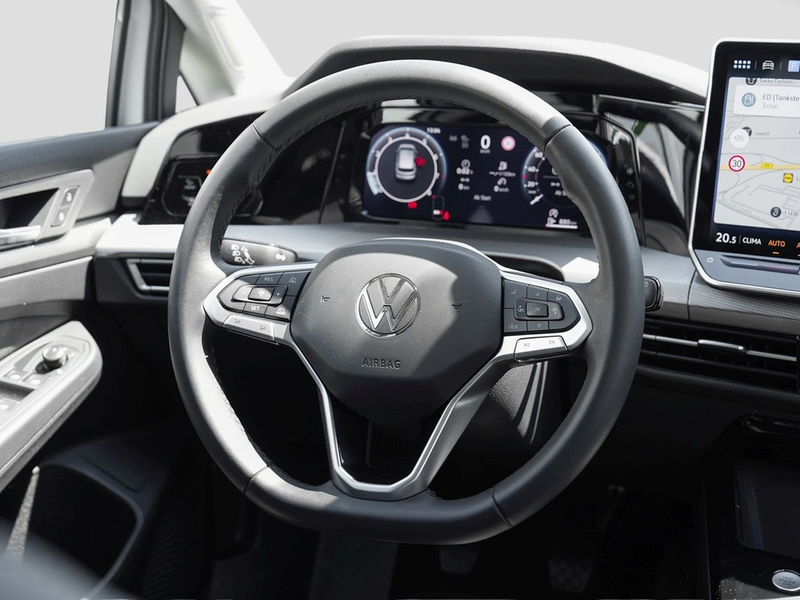 Volkswagen Golf VIII 1.5 TSI Style /Navi/LED/RFK/ACC — photo 13