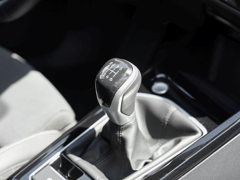 Volkswagen Golf VIII 1.5 TSI Style /Navi/LED/RFK/ACC — photo 10