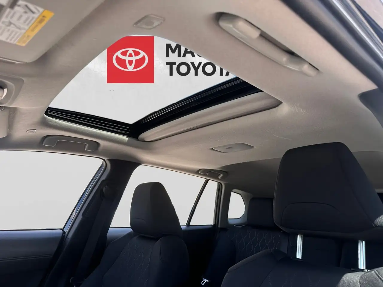 Toyota Corolla Cross снимка Toyota Corolla Cross