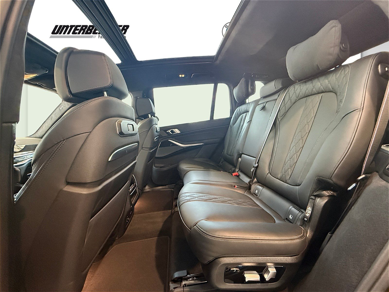 BMW X7 xDrive40d M Sportpaket Pro | AHK | Exclusivpekt | — photo 10