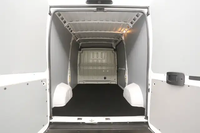 Citroen Jumper view 3