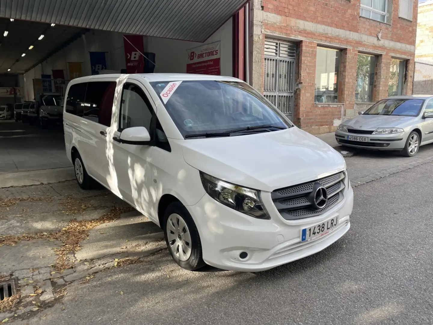 Mercedes-Benz Vito Tourer 110 CDI tD Pro Larga Wit - 2