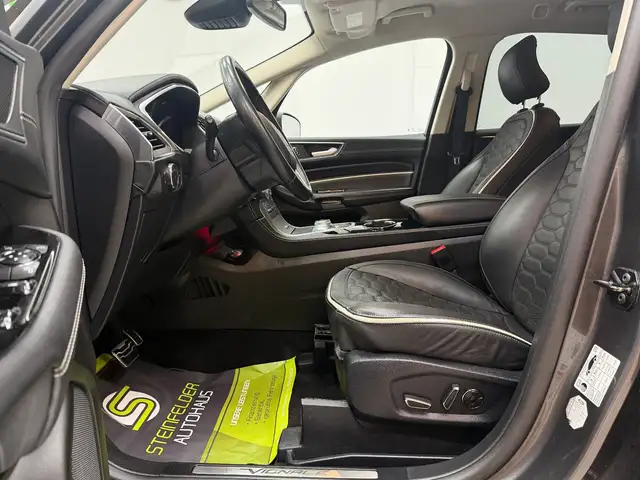 Ford S-Max view 13