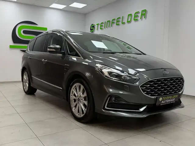 Ford S-Max main image
