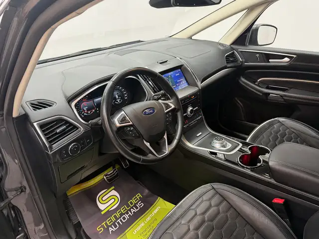 Ford S-Max view 11