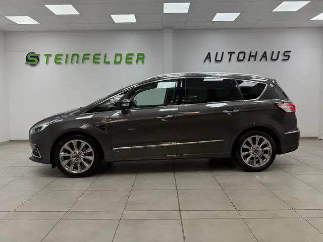 Ford S-Max view 4