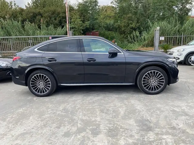 Mercedes-Benz GLC view 8