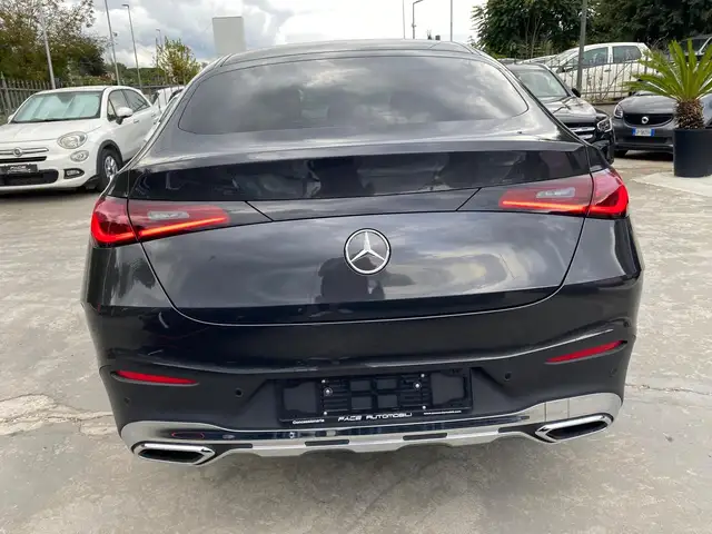 Mercedes-Benz GLC view 14