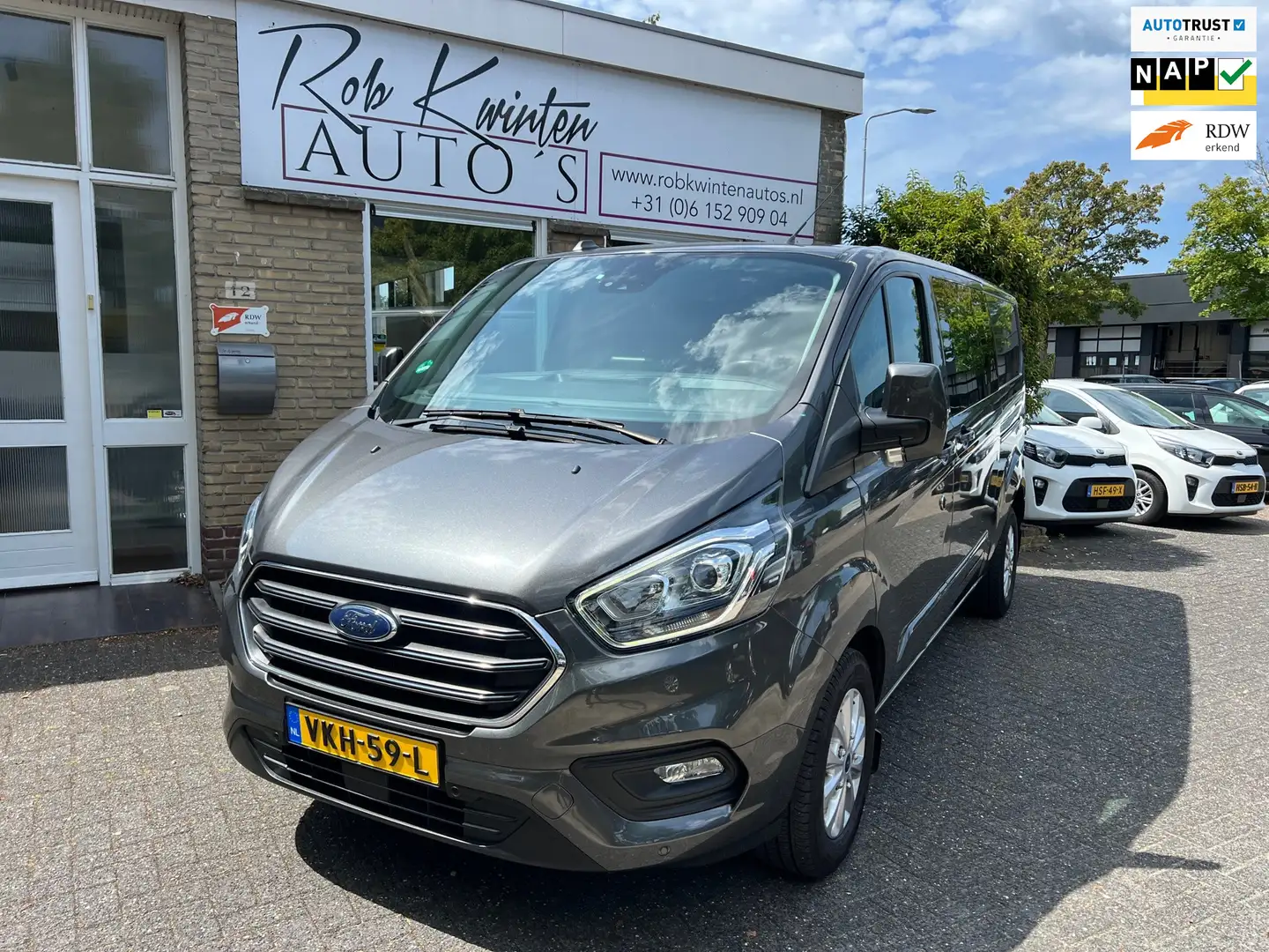 Ford Transit Custom 300 2.0 TDCI L2H2 Limited Automaat Grijs - 1