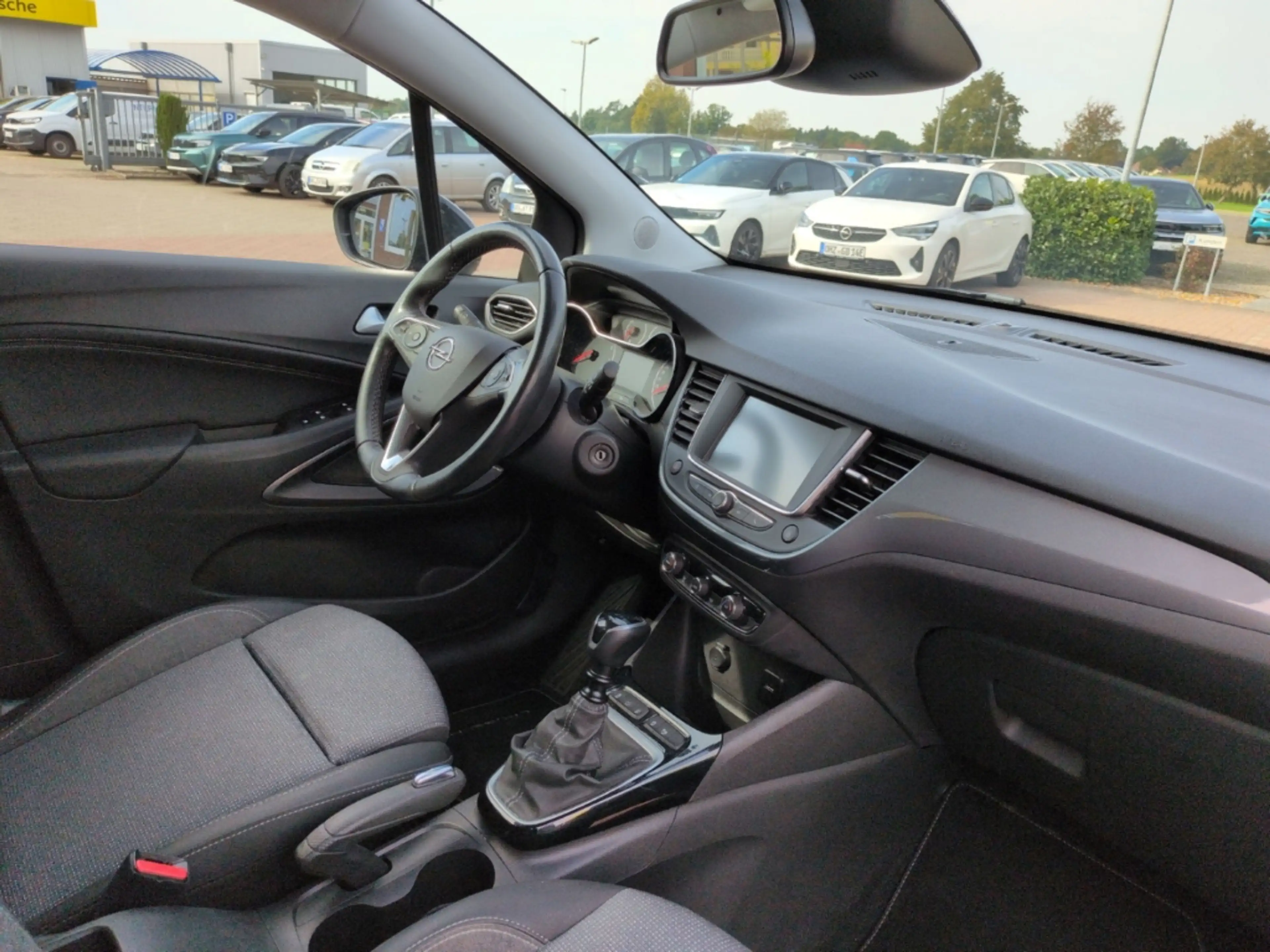 Opel Crossland Elegance Sitzheizung Anhängerkupplung  LED Apple C — photo 12