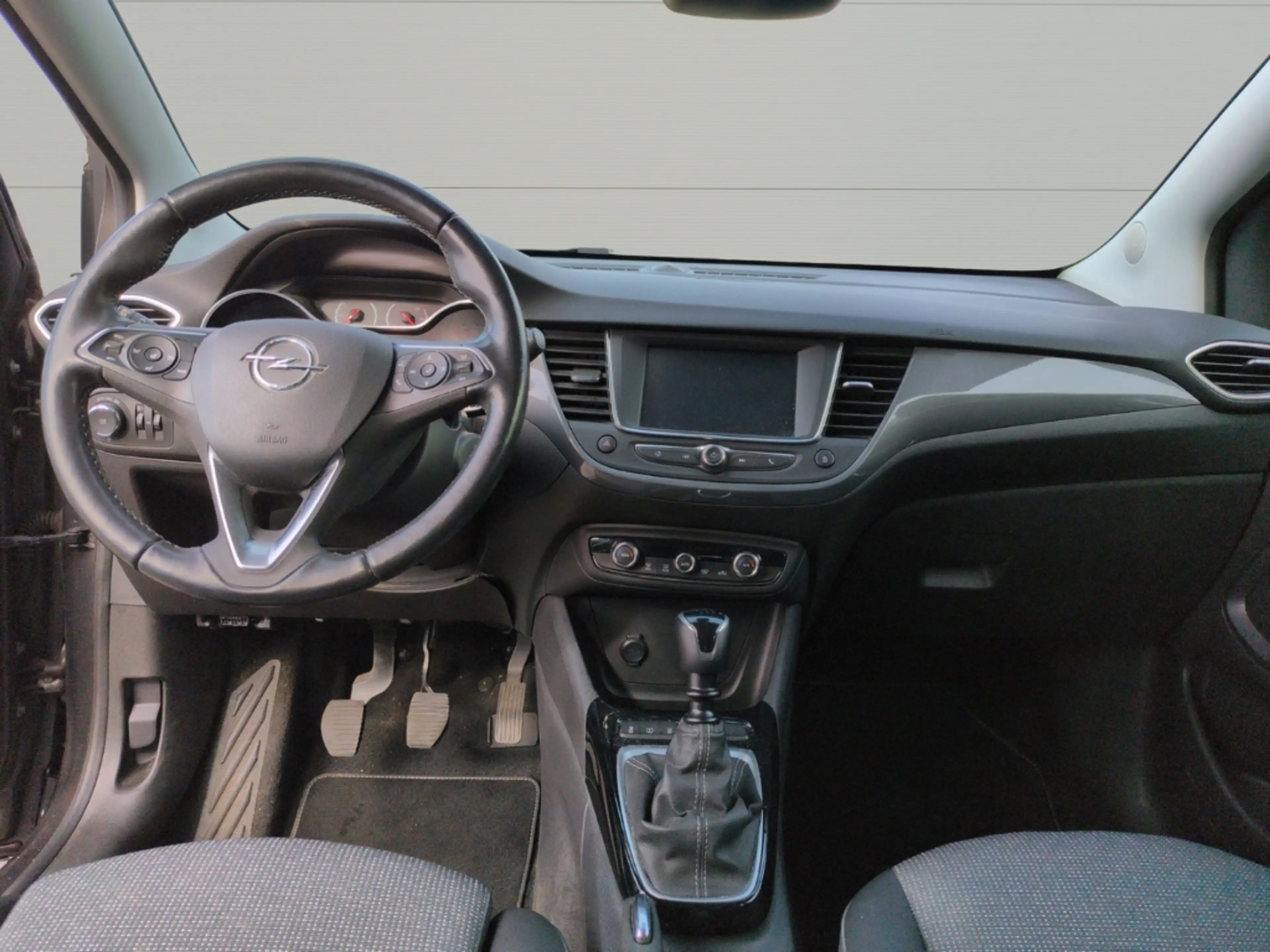 Opel Crossland Elegance Sitzheizung Anhängerkupplung  LED Apple C — photo 9
