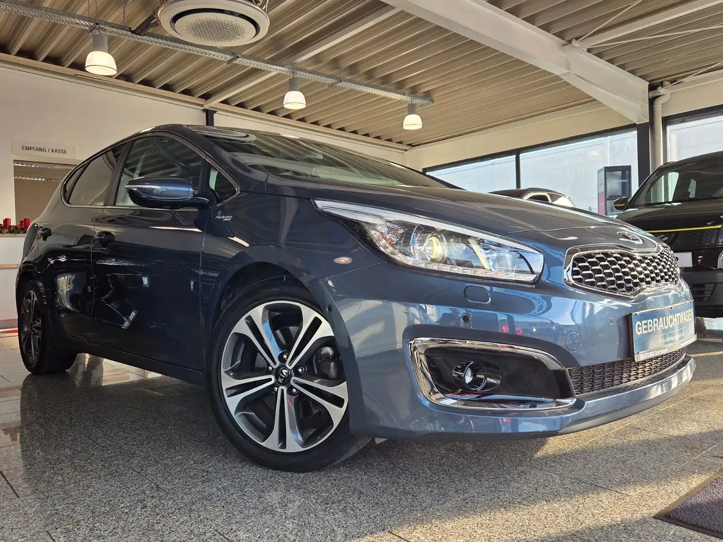 Kia Ceed / cee'd Platinum Edition Blu/Azzurro - 1