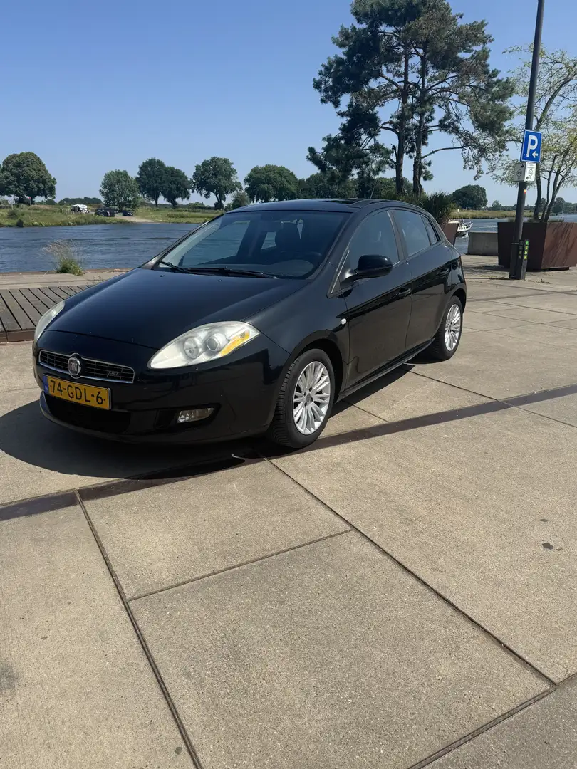 Fiat Bravo 1.4 T-Jet Corporate Zwart - 1