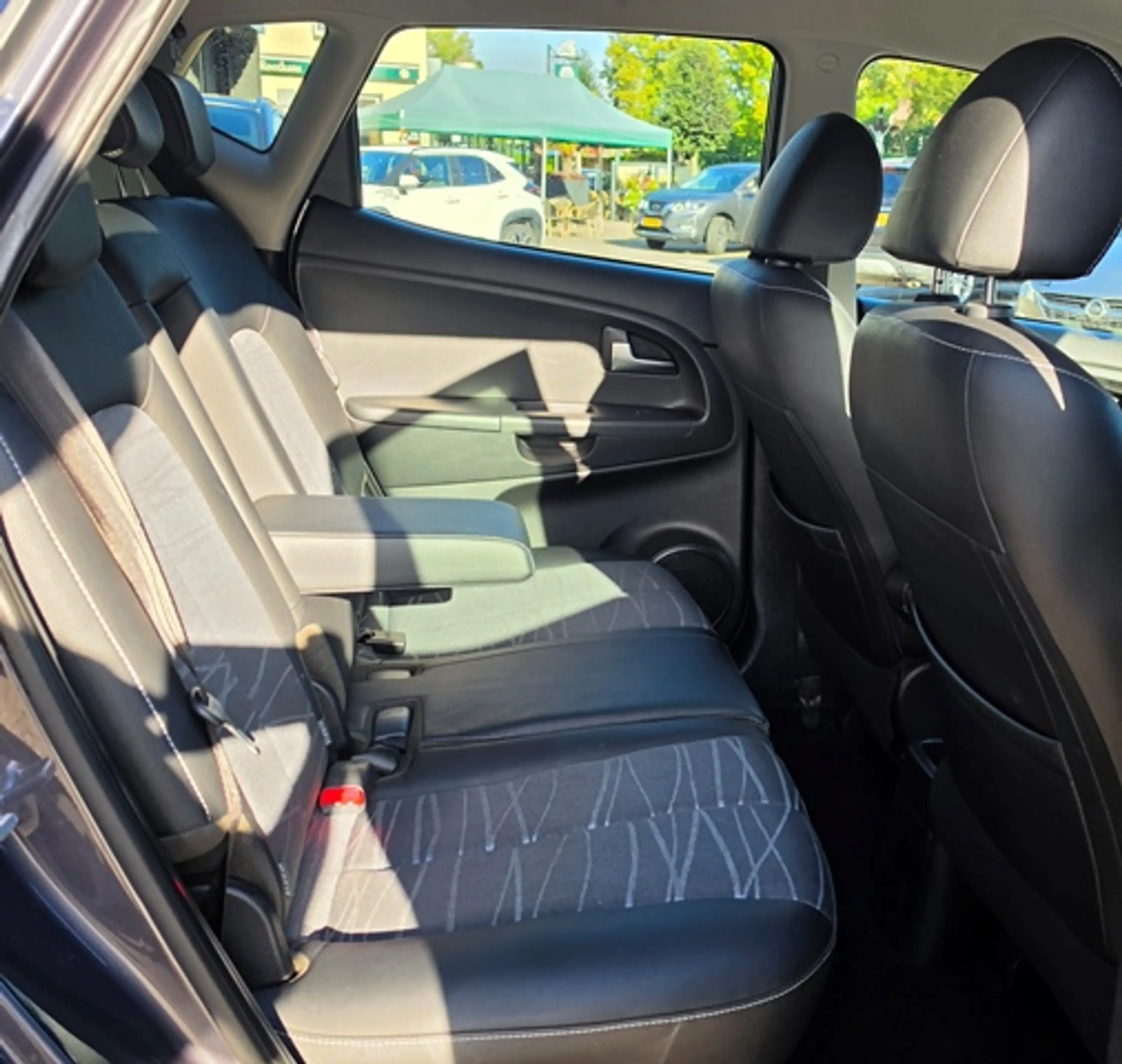 Kia Venga 1.6 CVVT 125pk A/T DynamicLine Navi - Camera — photo 7