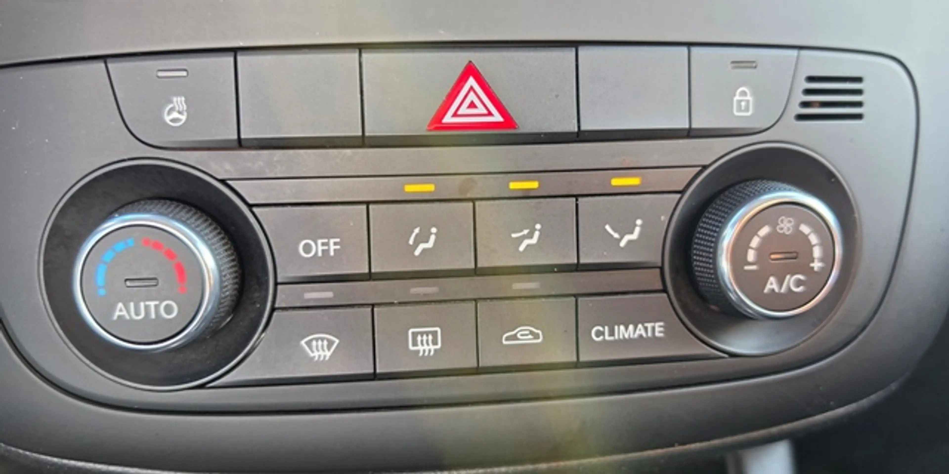 Kia Venga 1.6 CVVT 125pk A/T DynamicLine Navi - Camera — photo 11