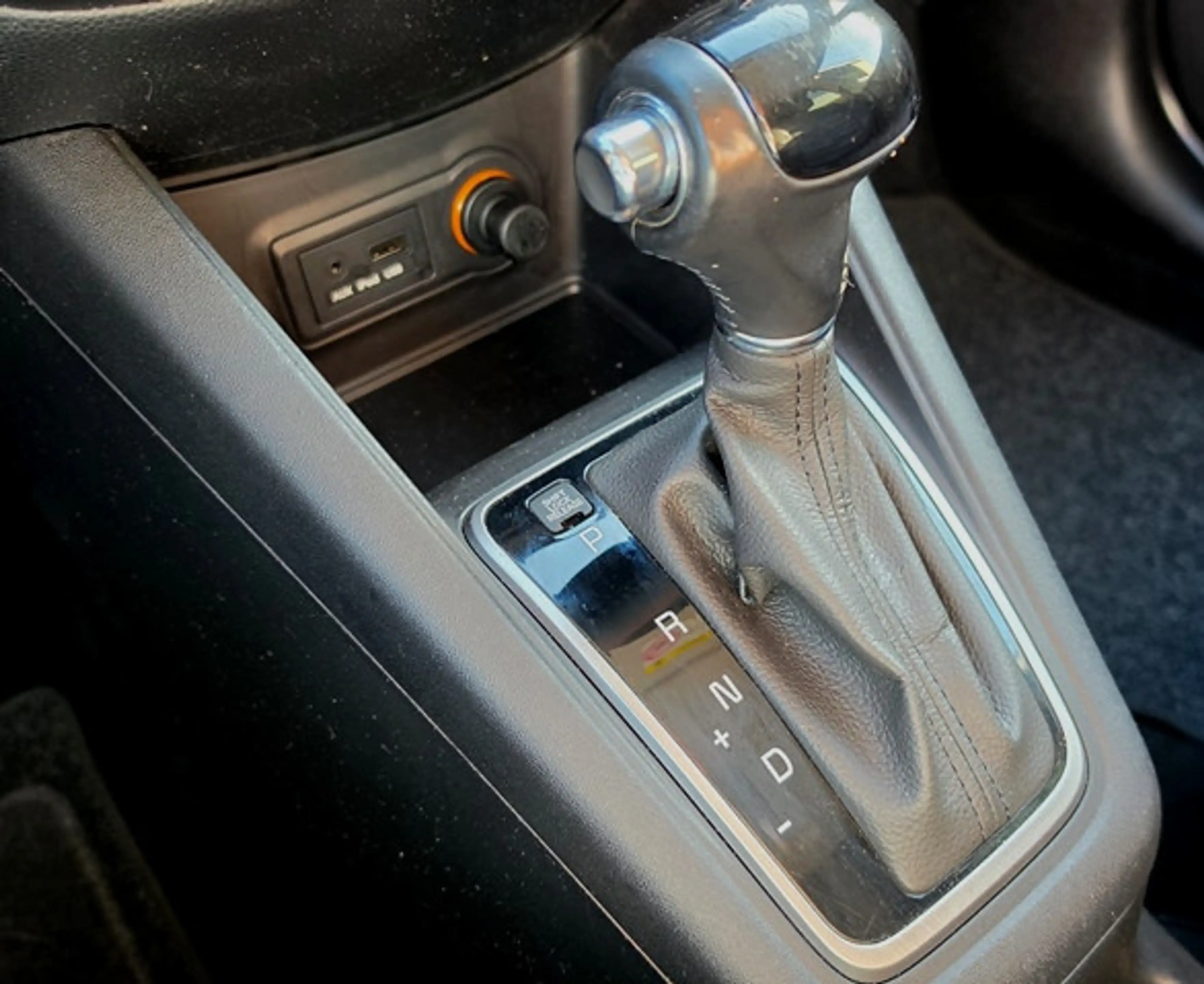 Kia Venga 1.6 CVVT 125pk A/T DynamicLine Navi - Camera — photo 10