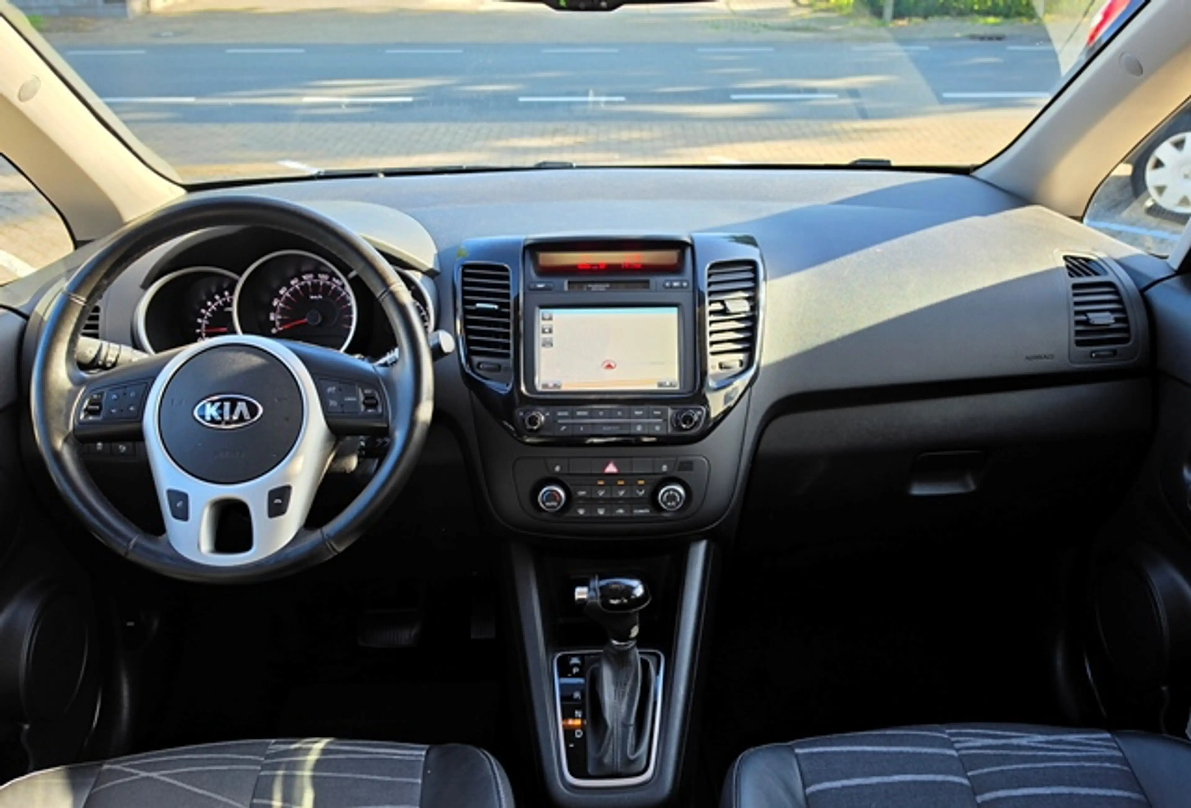 Kia Venga 1.6 CVVT 125pk A/T DynamicLine Navi - Camera — photo 9