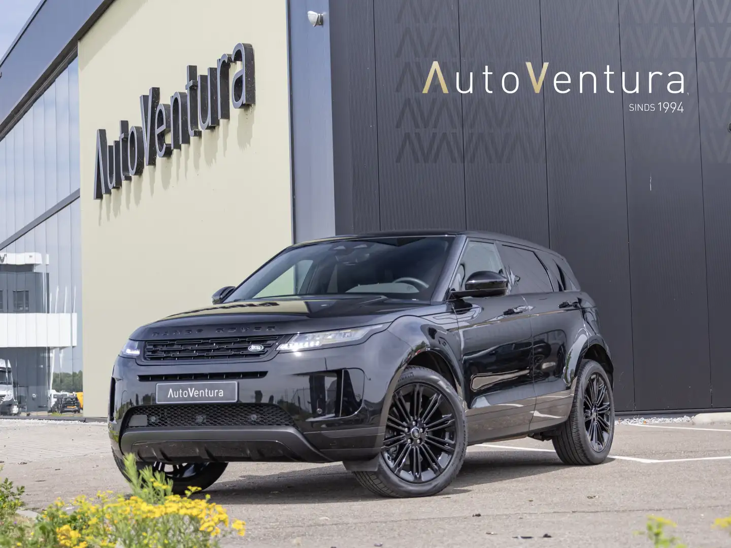 Land Rover Range Rover Evoque 1.5 P300e PHEV AWD S Facelift l Black Pack l Elek. Zwart - 1
