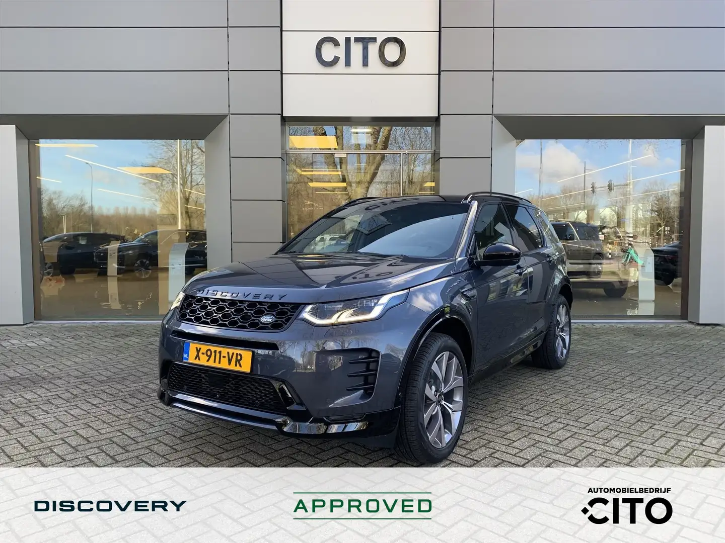 Land Rover Discovery Sport P300e PHEV AWD Dynamic HSE Blauw - 1