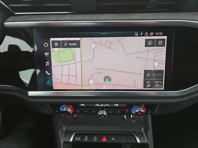 Audi RS Q3 view 17