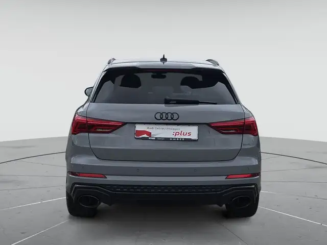 Audi RS Q3 view 7