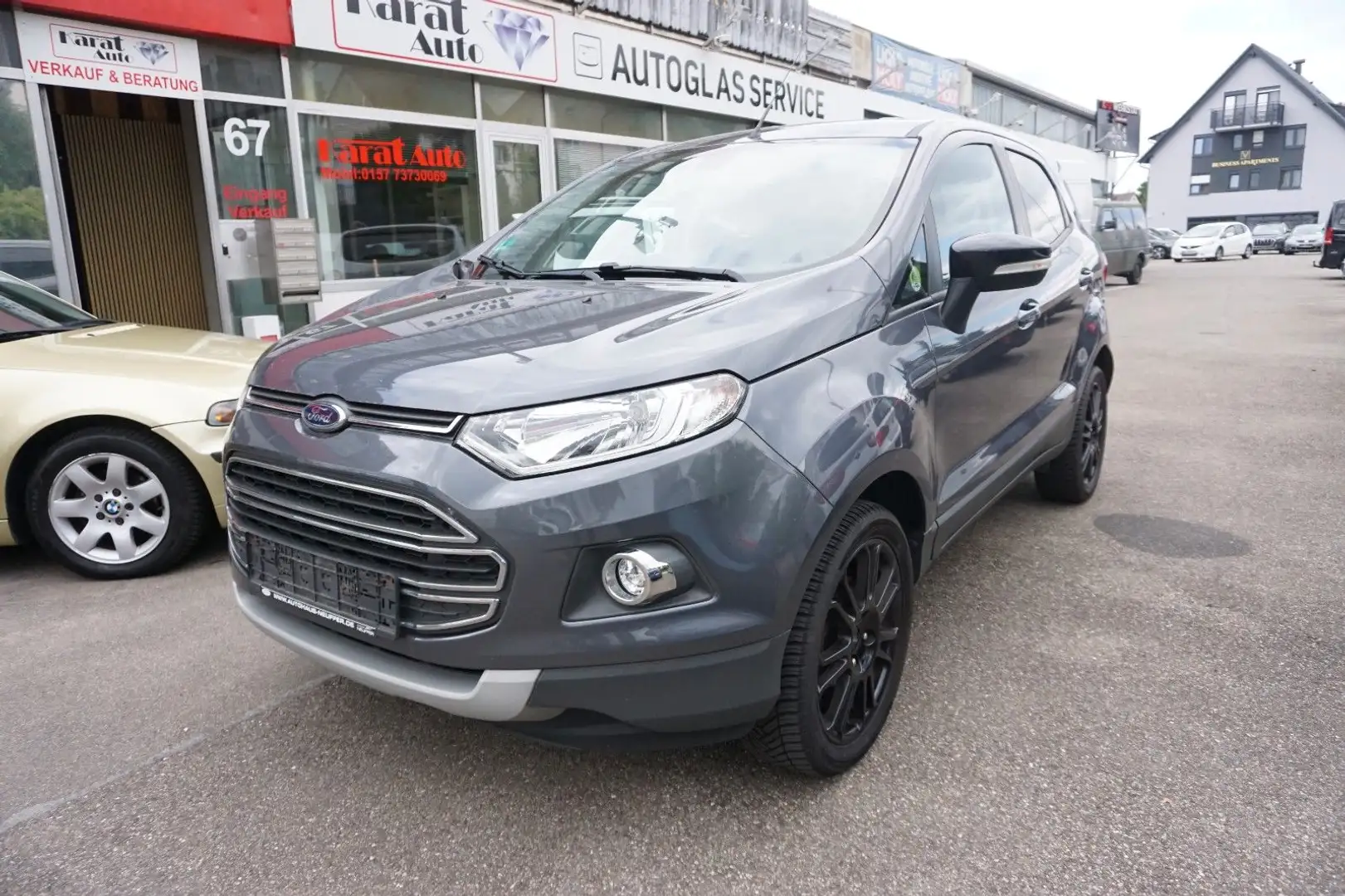 Ford EcoSport Titanium Grau - 1