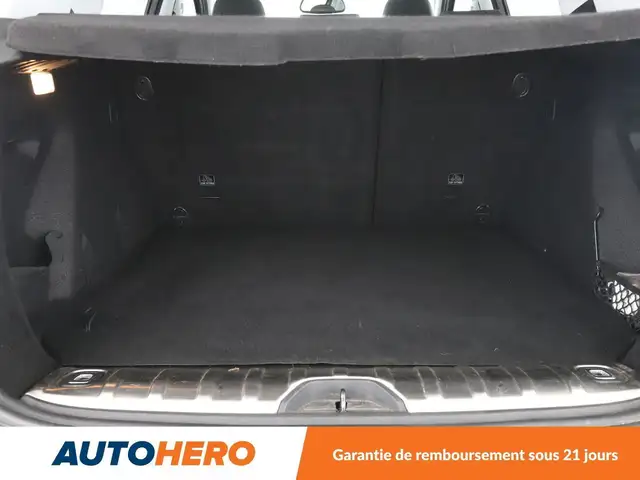 Peugeot 2008 view 17