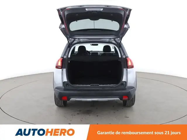 Peugeot 2008 view 16