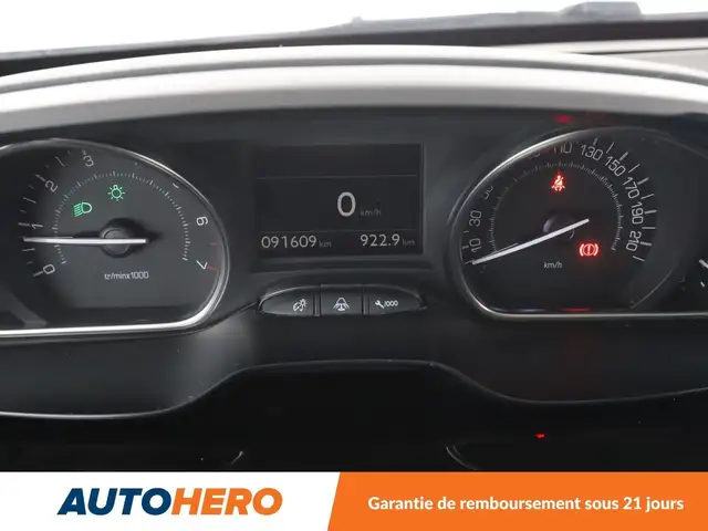 Peugeot 2008 view 20